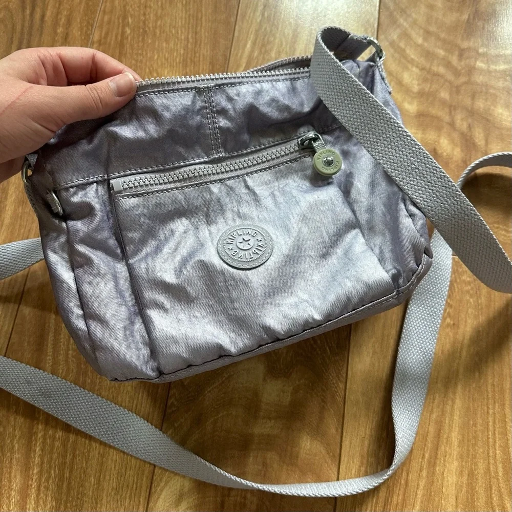 Metallic Purple Kipling bag - Picture 4 of 7